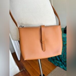 J Crew cognac leather crossbody purse. Barely used, perfect condition!